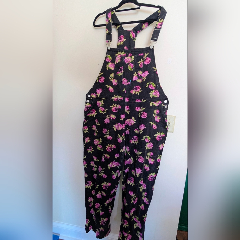 Delia's Dark Floral 90s Kid Overalls
